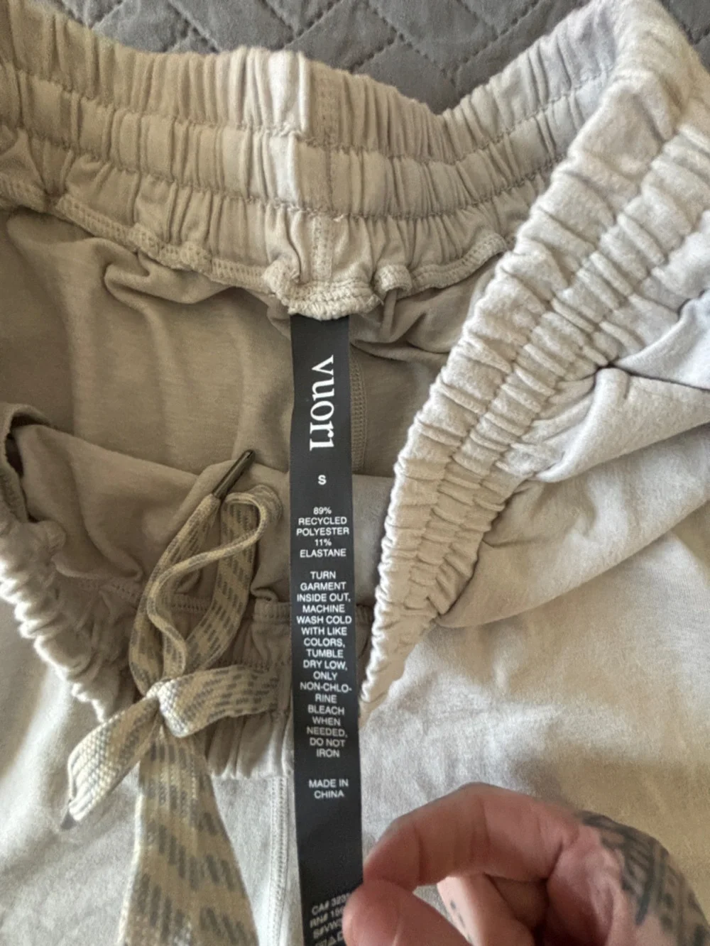 Vuori Cream Pull-On Athletic Shorts - Picture 3 of 4